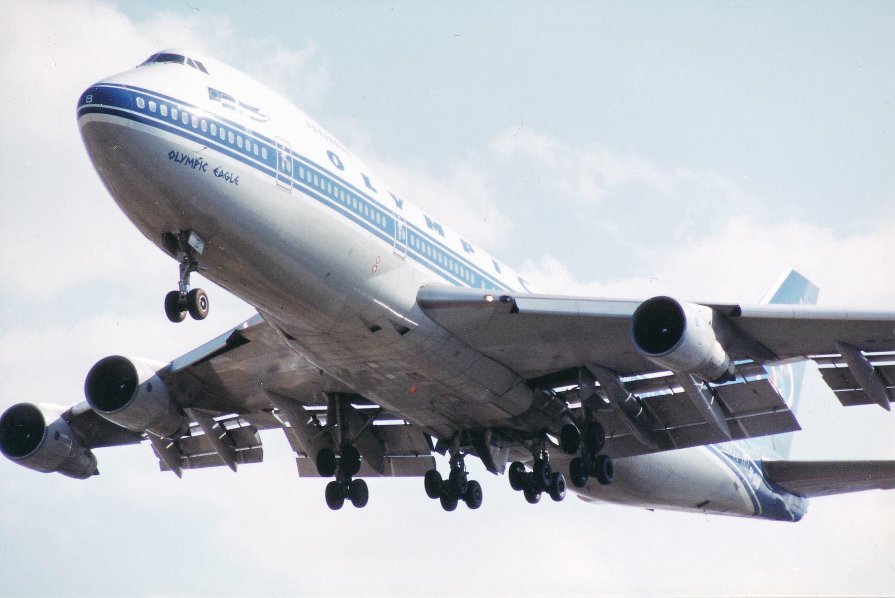 Boeing 747-446F at New Chitose Airport