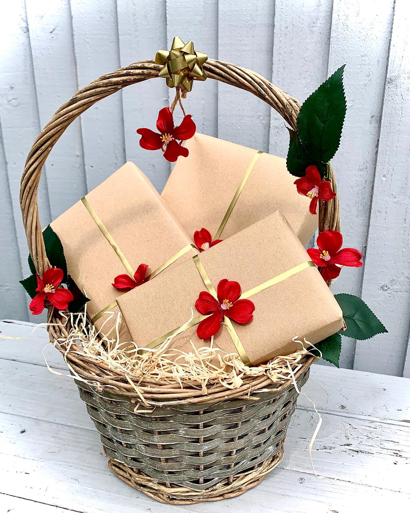 How pretty do these Mithai boxes look... - Hampers by shamim