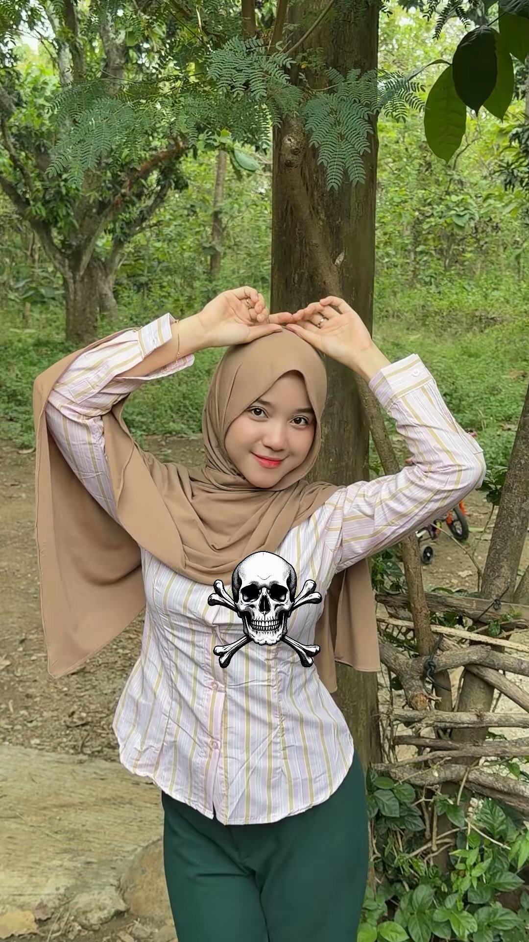 Hesti Purwanti - Hesti Purwanti added a new photo.