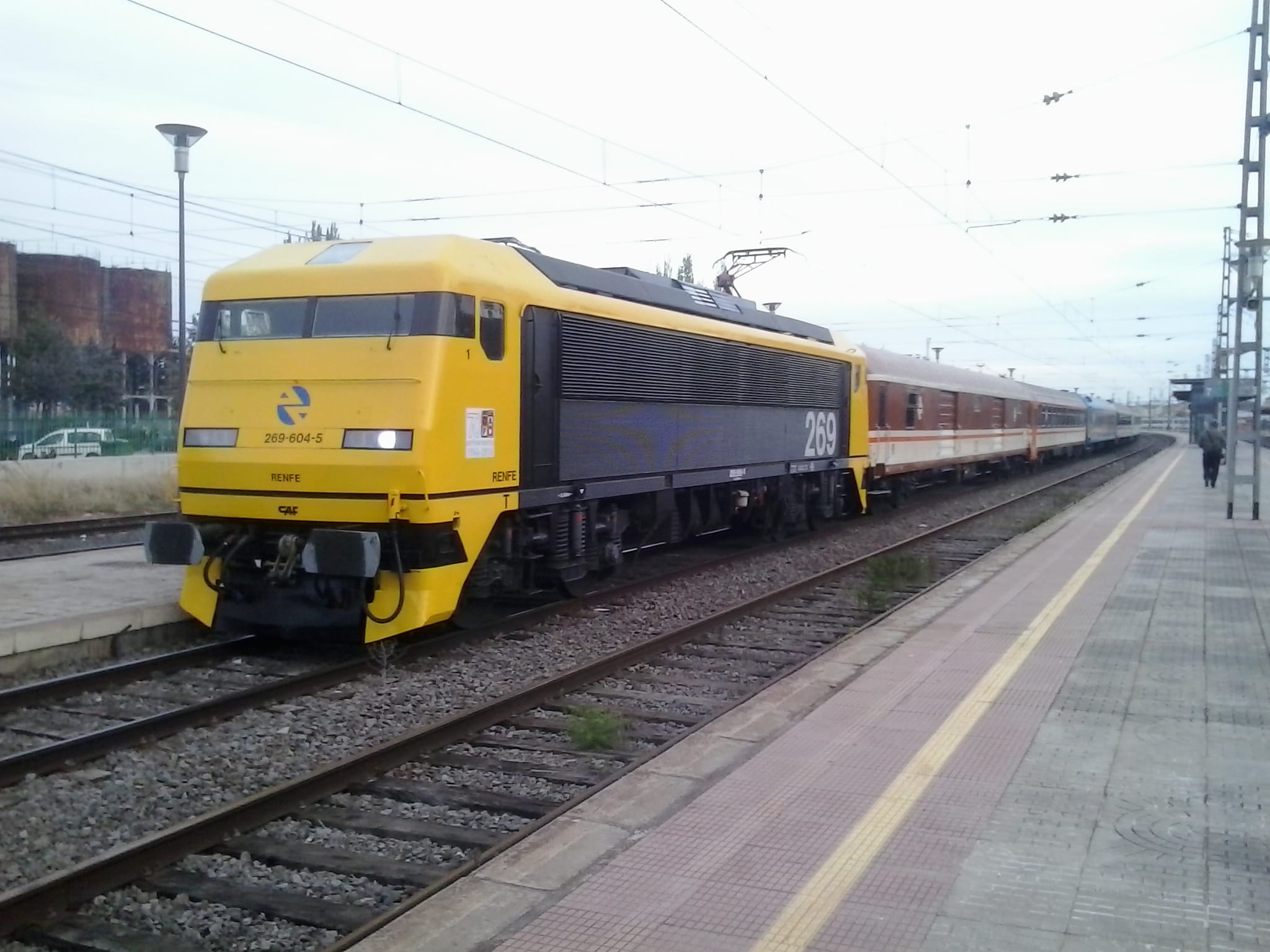 Spain's unique Mitsubishi 269 electric locomotives