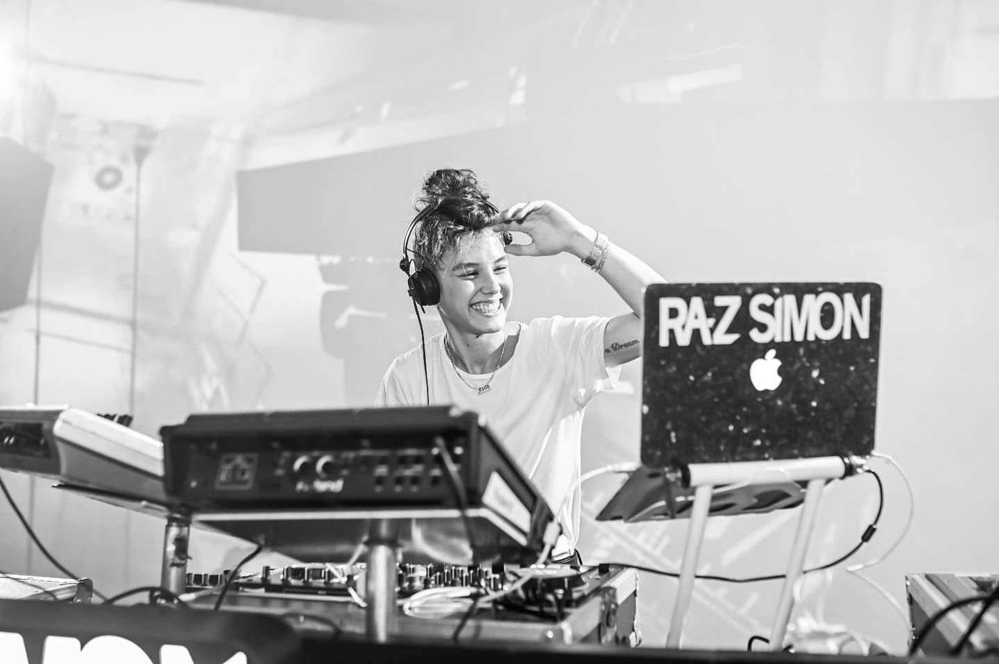 רז סימון מוסיקה לאירועים מיוחדים-Dj Raz Simon