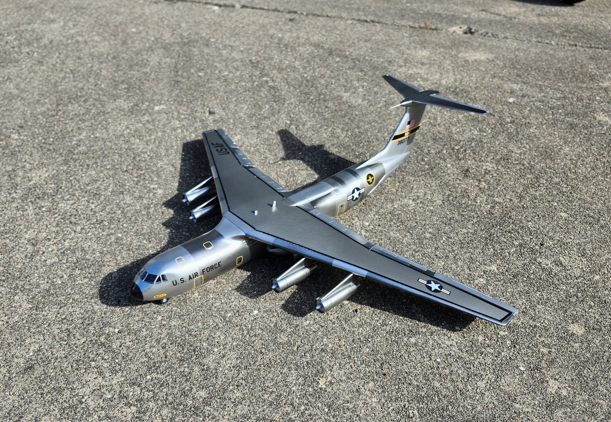 1/144 Roden C-141B Starlifter by Mark Inman