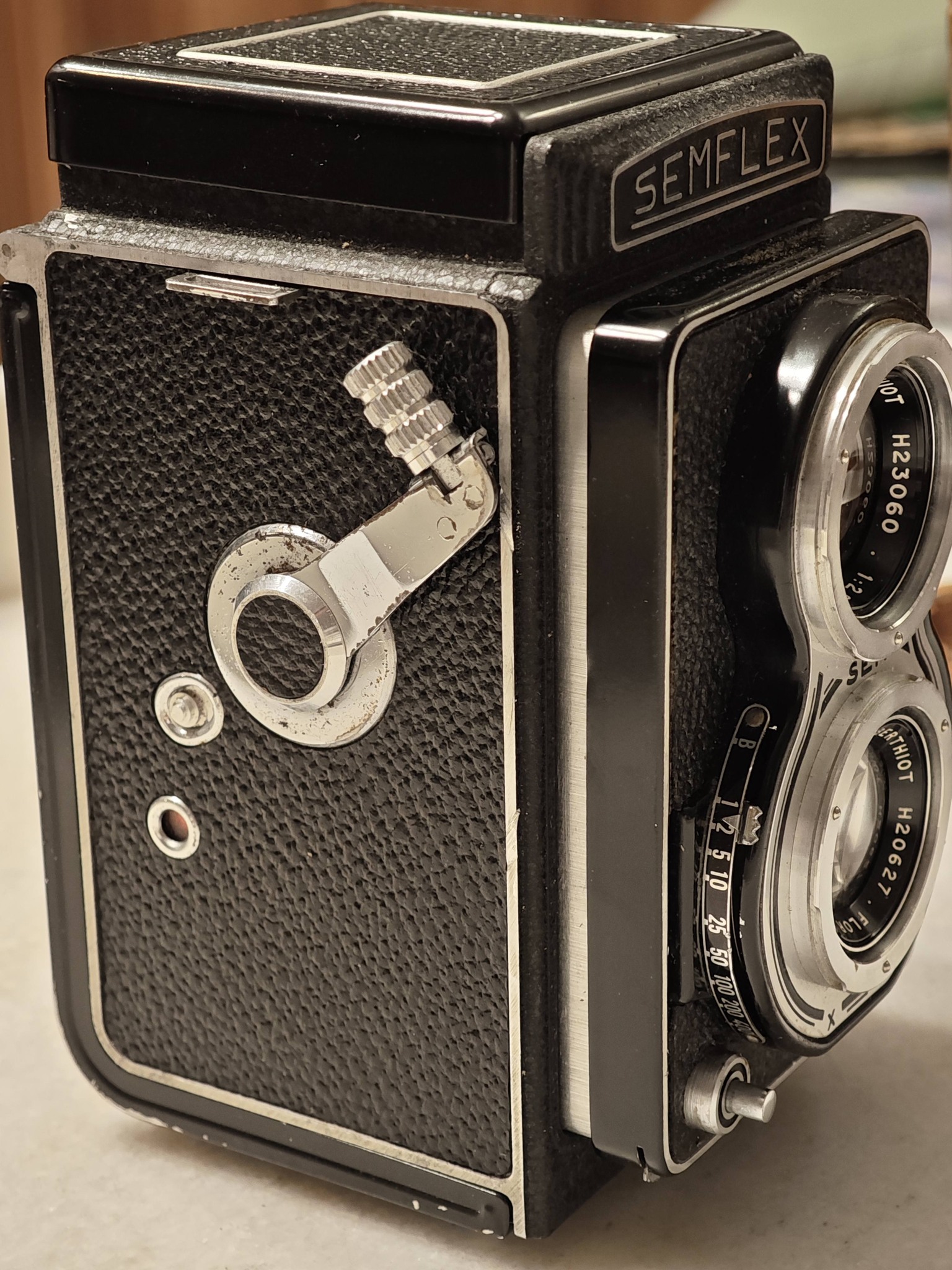 SEM Semflex camera with SOM Berthiot Flor 75mm f/3.5 lens
