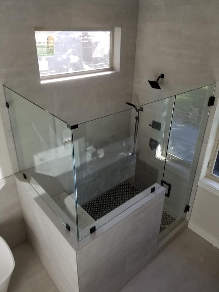 Streamline Glass | Canyon Lake TX