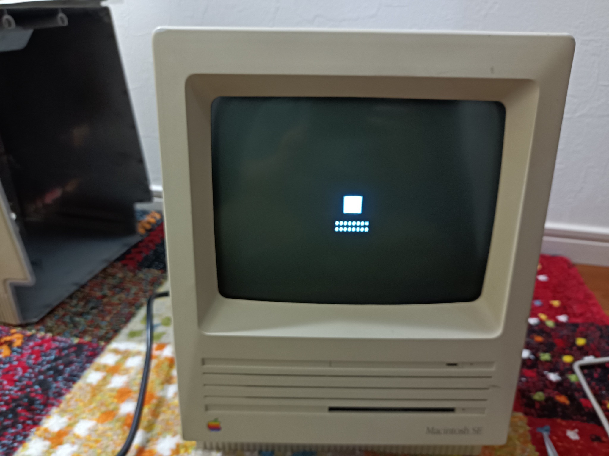 Another Mac SE/30 that was killed by a leaking battery.