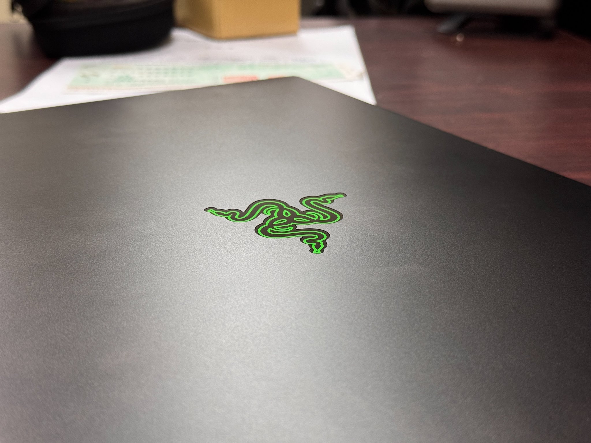 售 Razer Blade 15 Advanced I7-10875H 2070S MAX-Q 300hz IPS螢幕