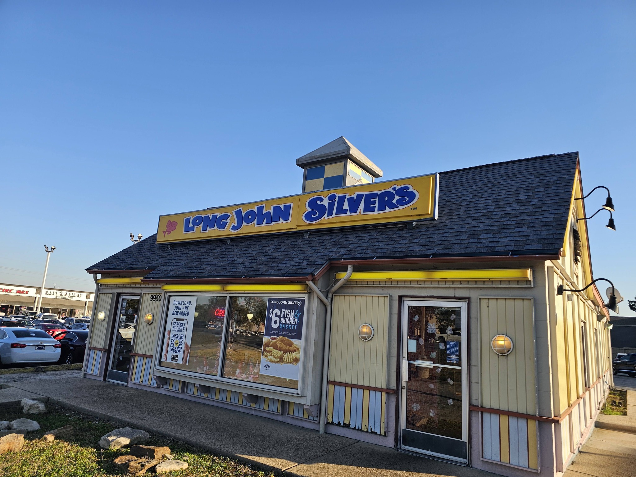 Ljs restaurant review in southeast Humble, TX