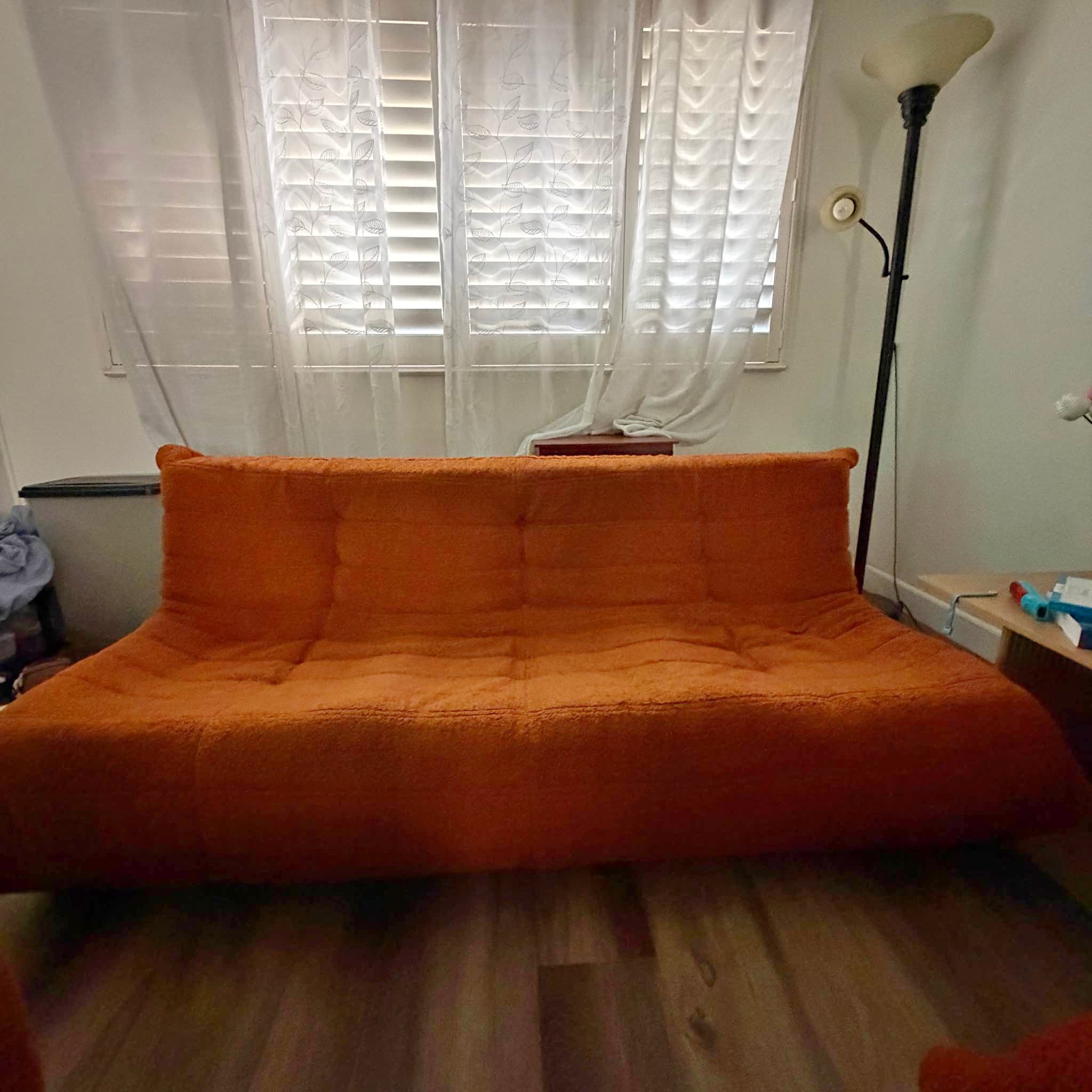 Neu und gebraucht: Sofa Couch zum Verkauf