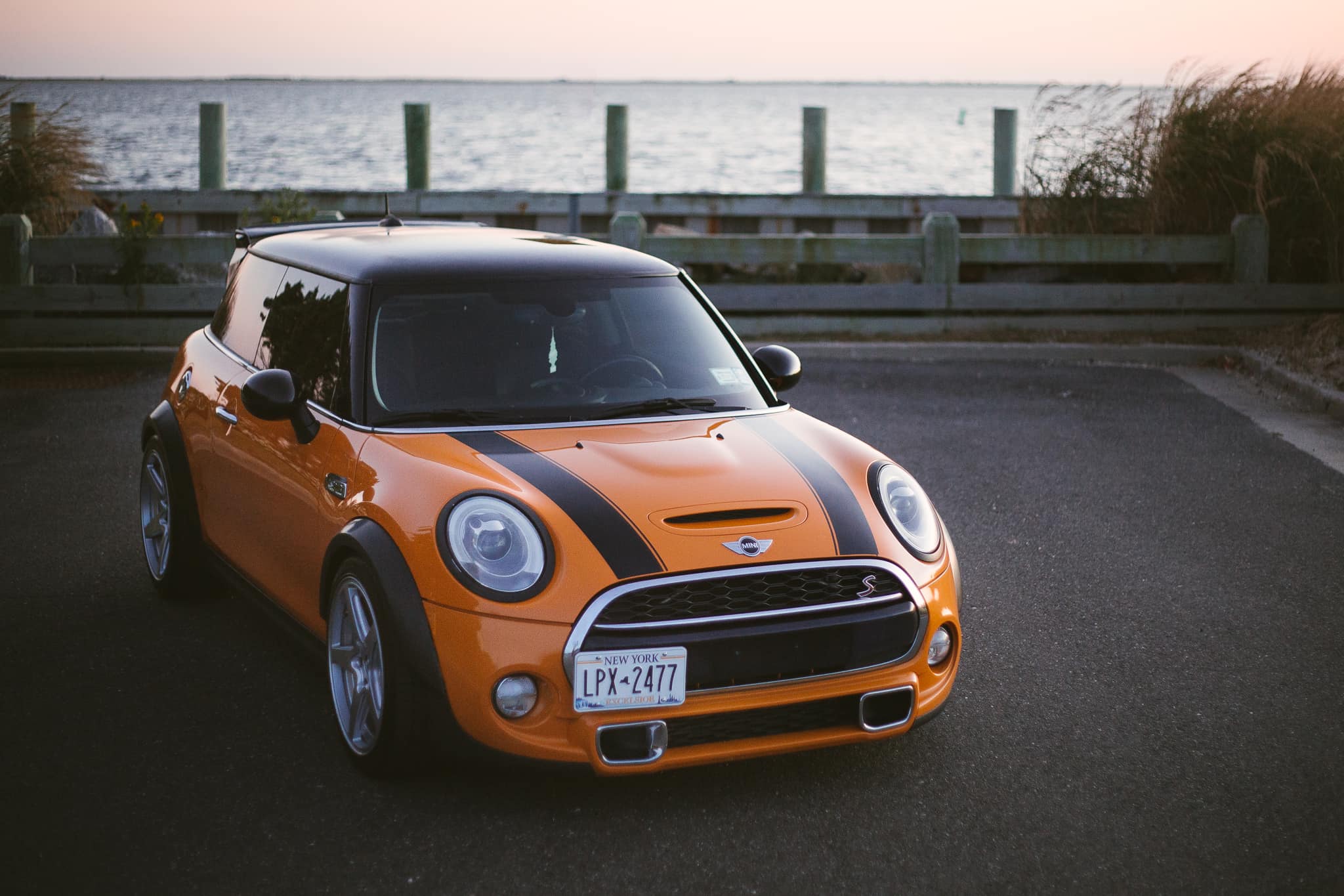 Miniature Voiture Mini Cooper S Bburago - Orange Et Noir - Modèle BB30257O - Neuf
