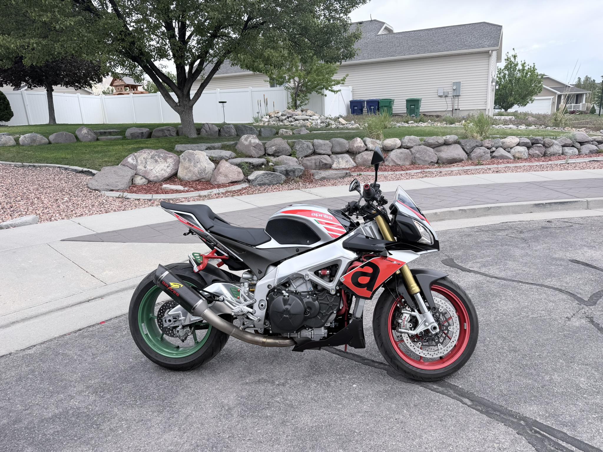 Hi from Sweden ! i have an 2000, GASGAS 250ec (enduro) Found it on