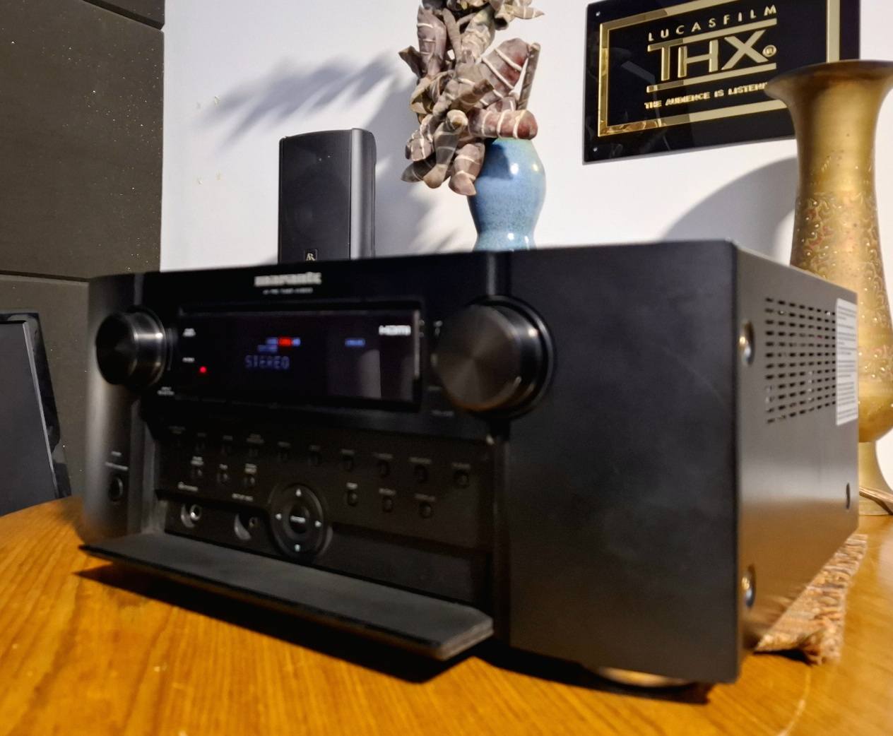 Marantz AV8003 THX Ultra2 preamp processor for home theaters