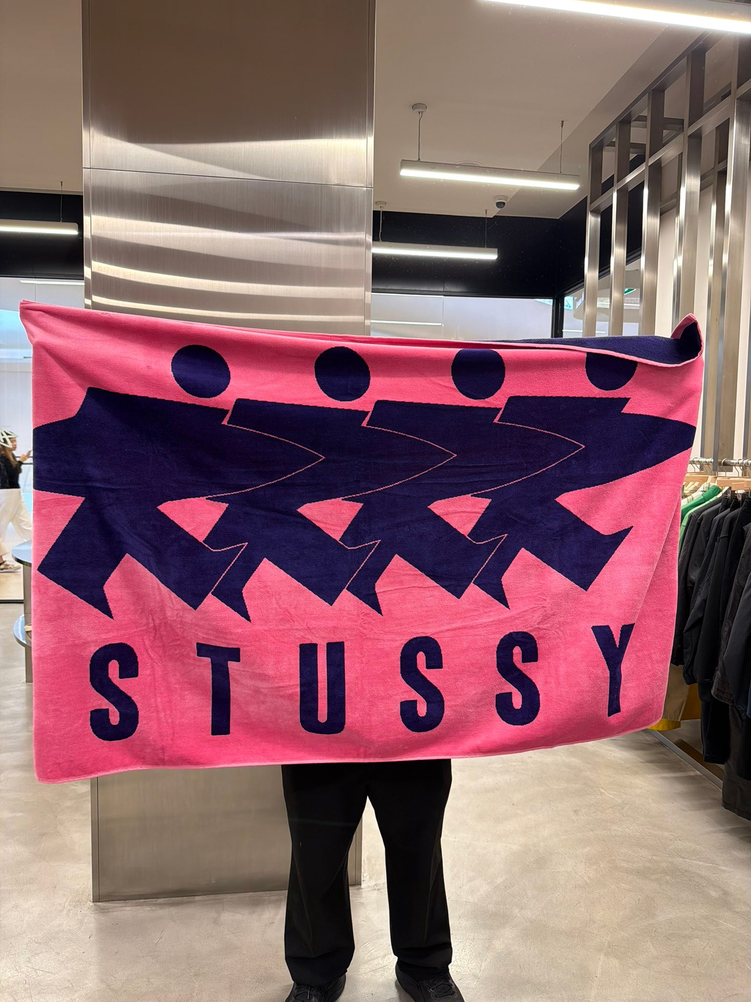 รับหิ้ว ?STUSSY SURFMAN BEACH TOWEL? ✓สินค้าพร้อมจัดส่ง สอบถาม 