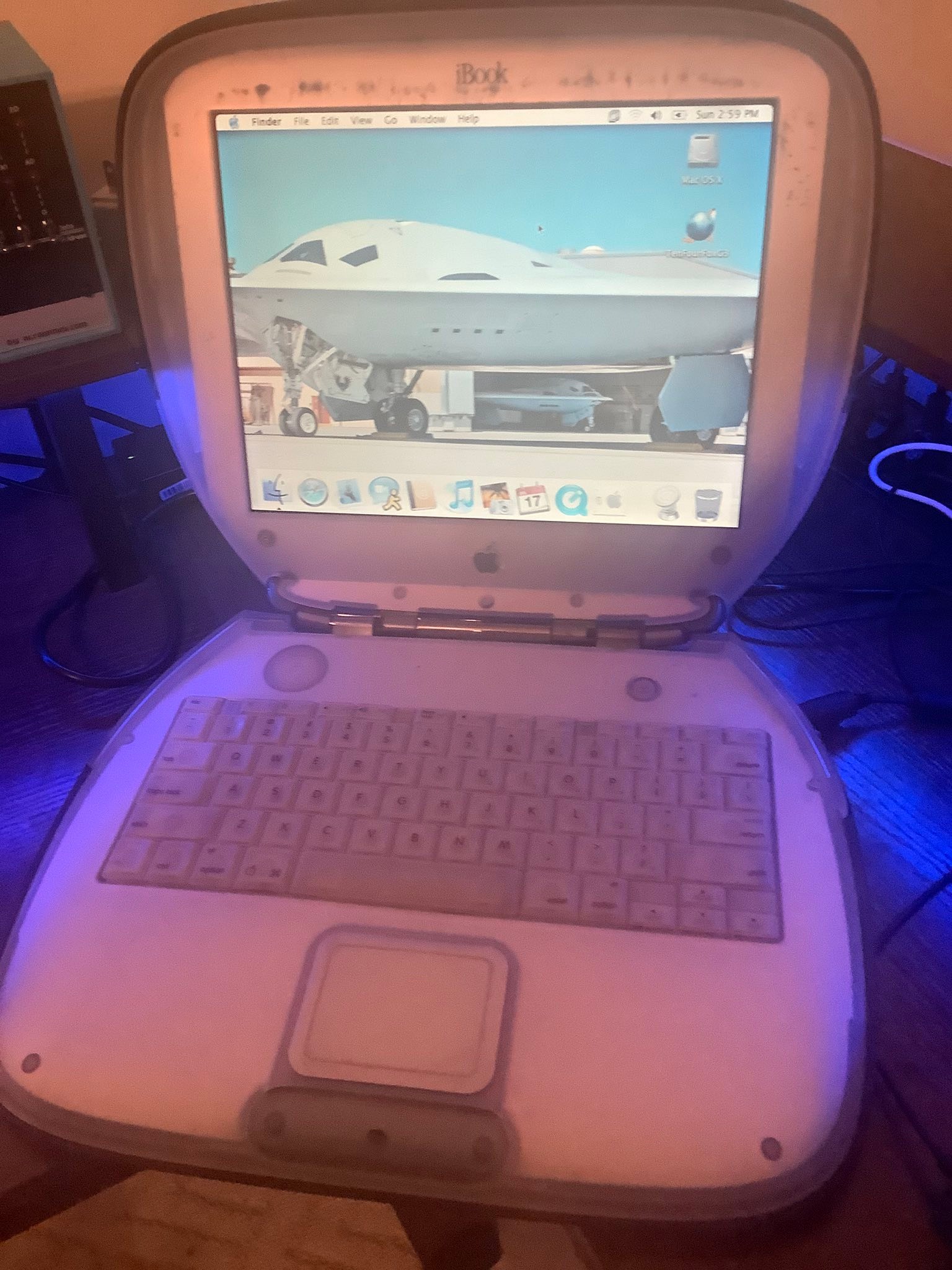 Vintage iBook G3 clamshells still in use