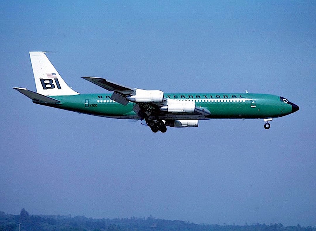 Braniff Boeing 707 aircraft paint schemes
