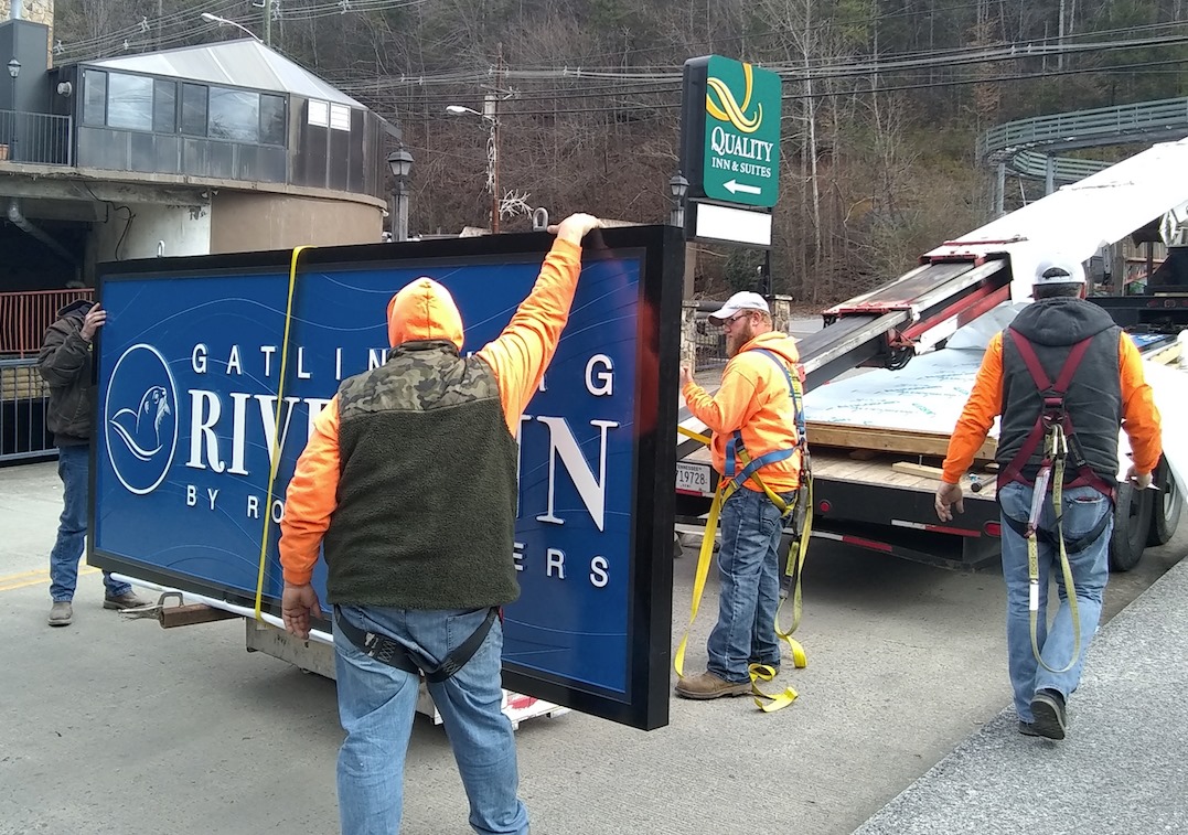 #GatlinburgRiverInn #SycamoreSS #WeManufactureSigns #WeInstallSigns # ...