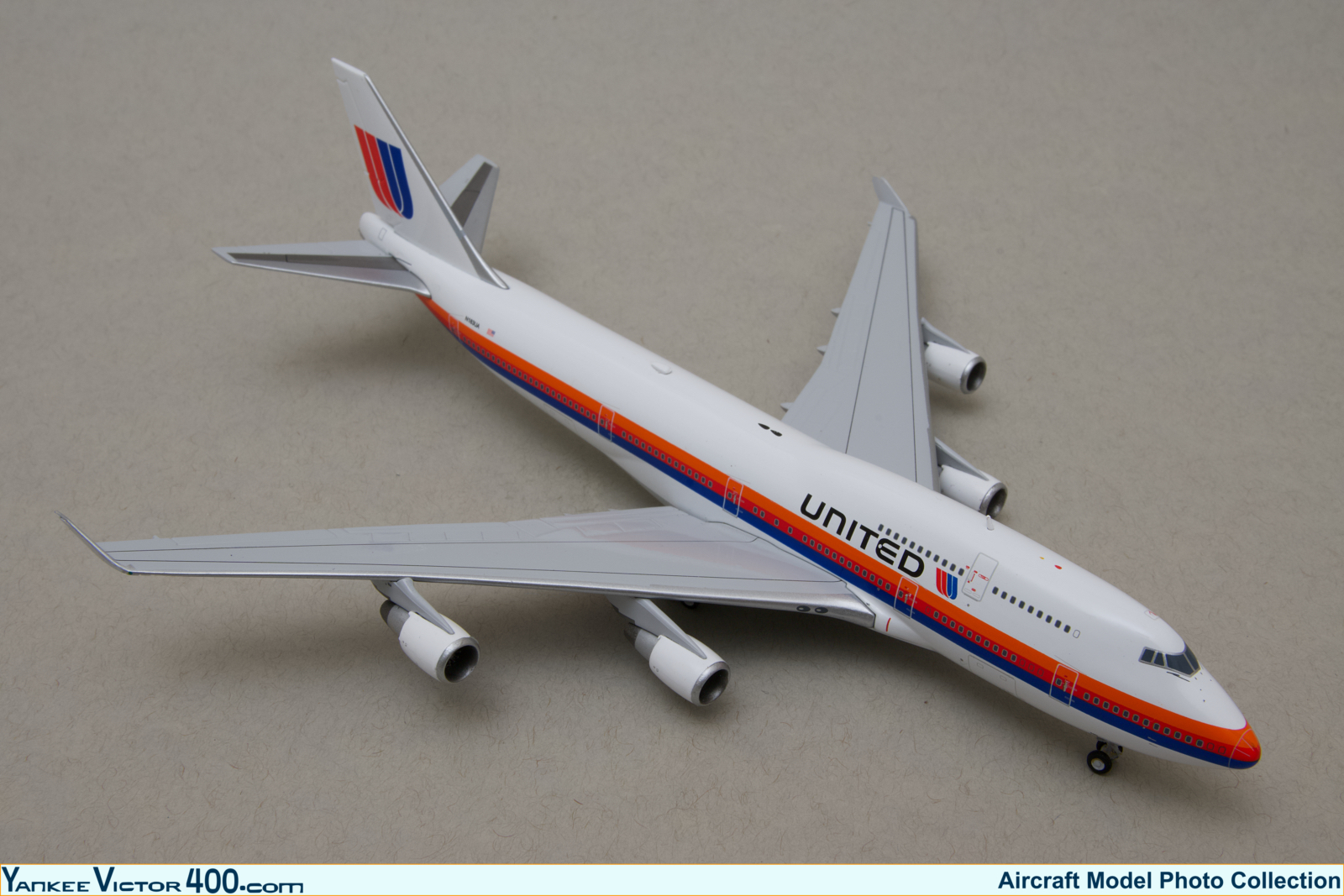 JC Wings 1:200 United Airlines Boeing 747-422 Model Plane in