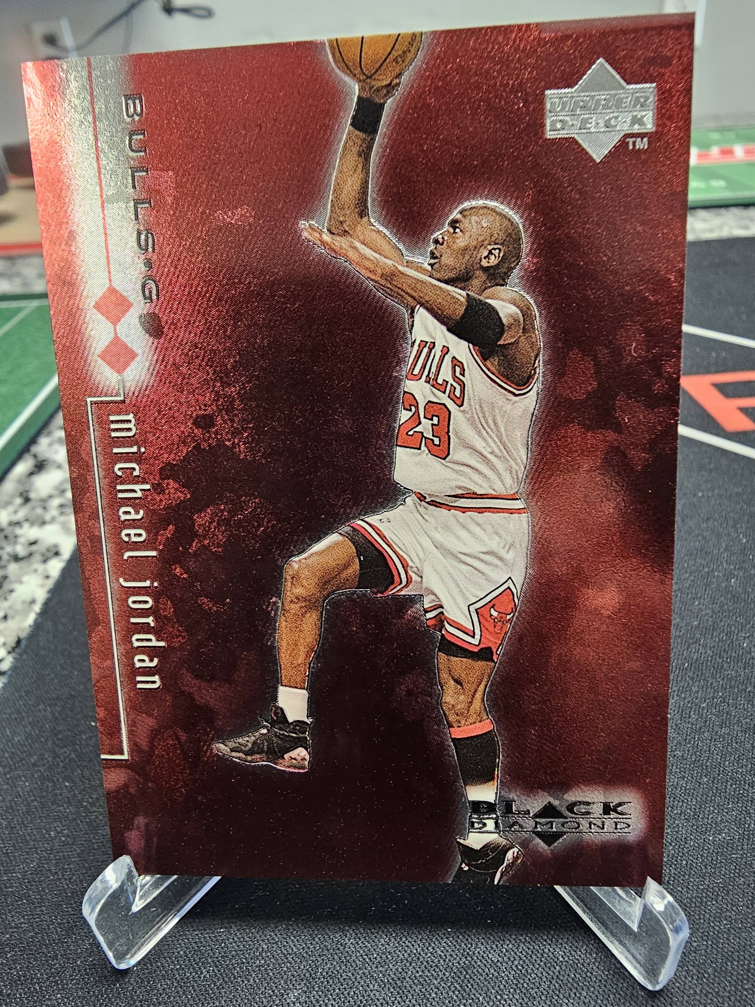 Always love seeing a #d Jordan card! #michaeljordan #upperdeck 