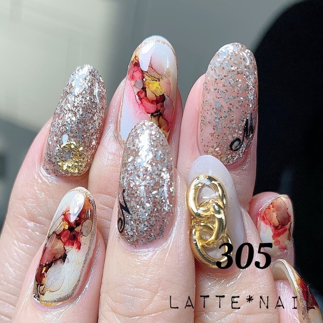 姫路ﾌﾟﾗｲﾍﾞｰﾄﾈｲﾙｻﾛﾝ Latte Nail305 Kokoist のブリーディングインクで秋の装い ご予約はline Lattenail またはインスタグラムdm ホットペッパー ビューティーよりお待ちしております プロフurlのリンクよりご予約いただけます Kokoist Kokoist