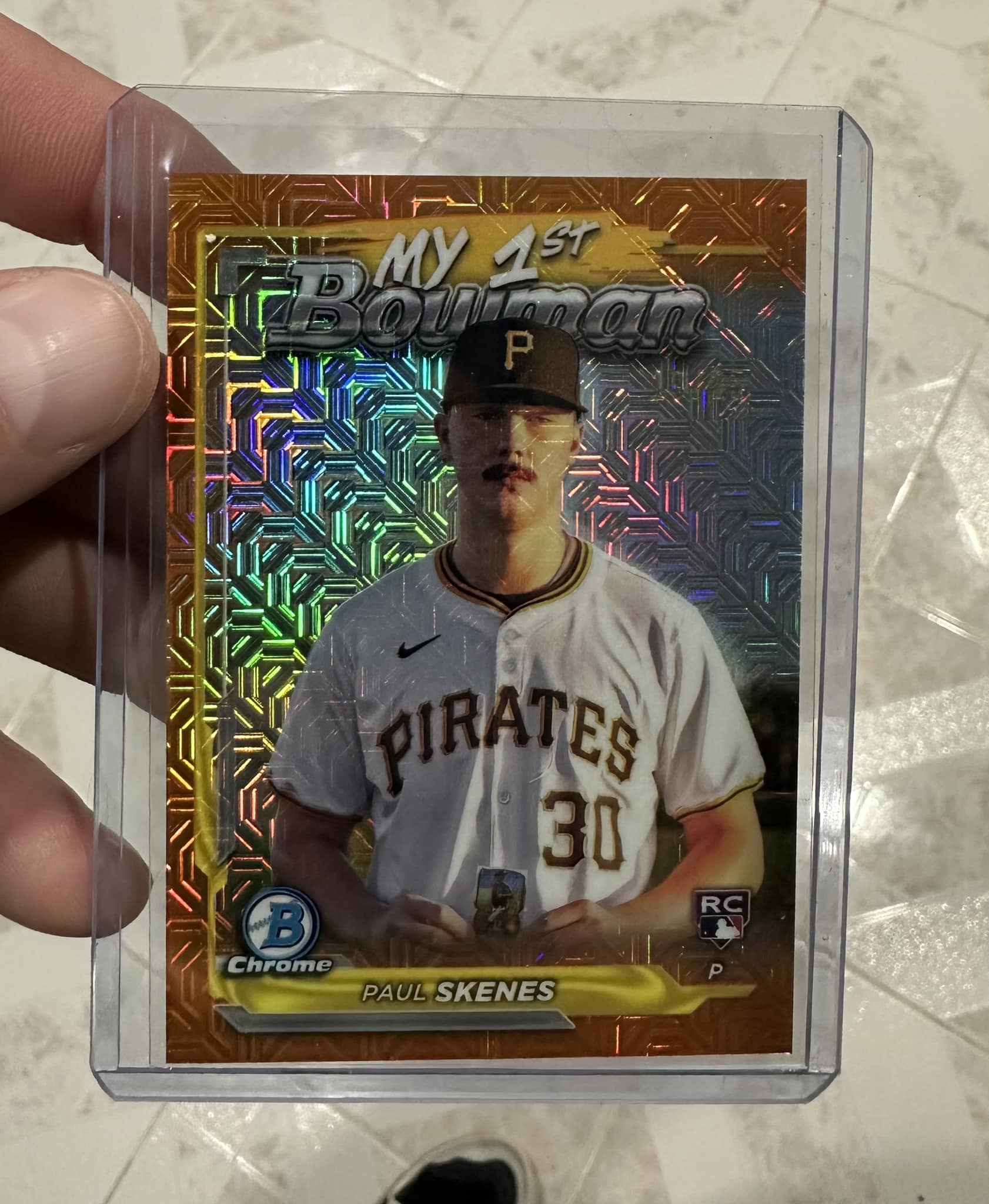 What are the pack odds to pull an orange mojo autograph to /25 out 