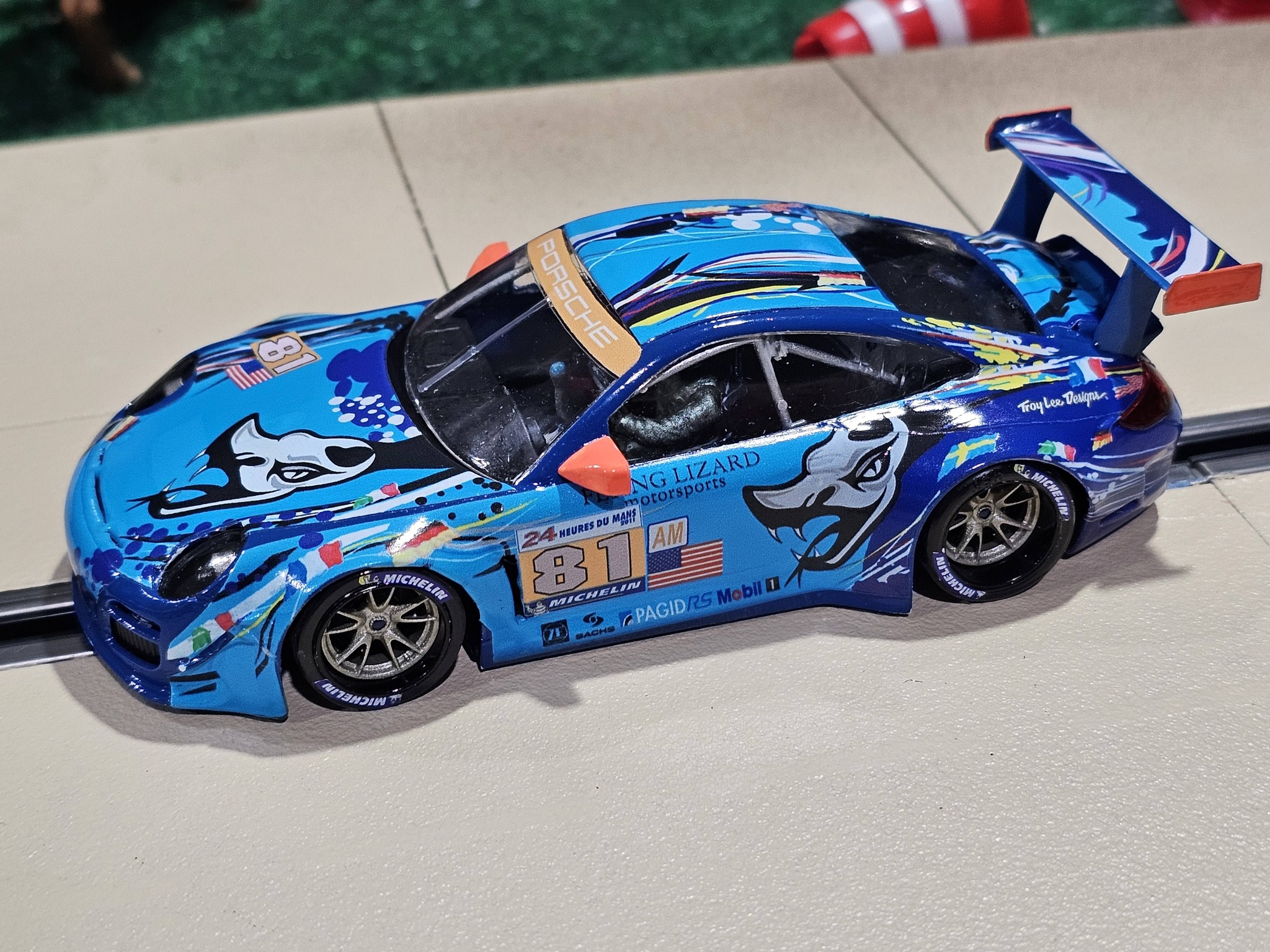 Restoring a flying lizard rc car model