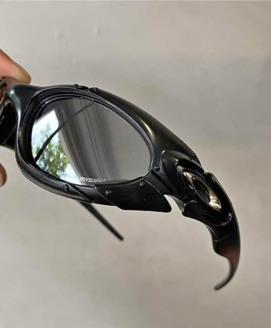 Is my Oakley plate authentic?