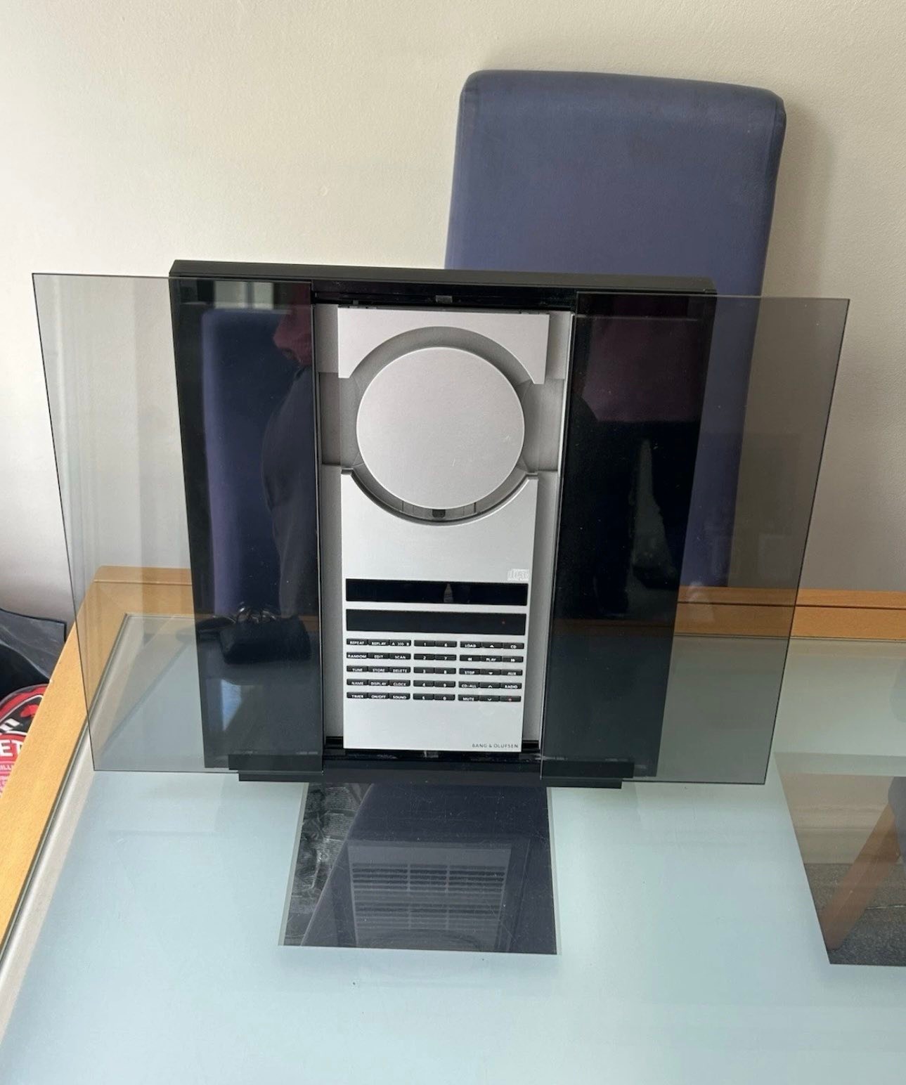 Bang & Olufsen Beosound 3000 CD system with Beolab 4000 speakers