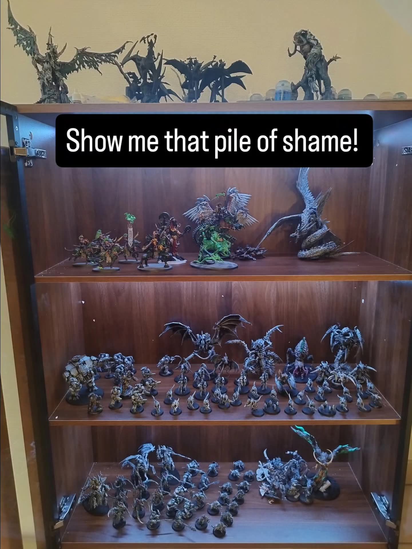 Sharing Warhammer 40k projects and piles of shame