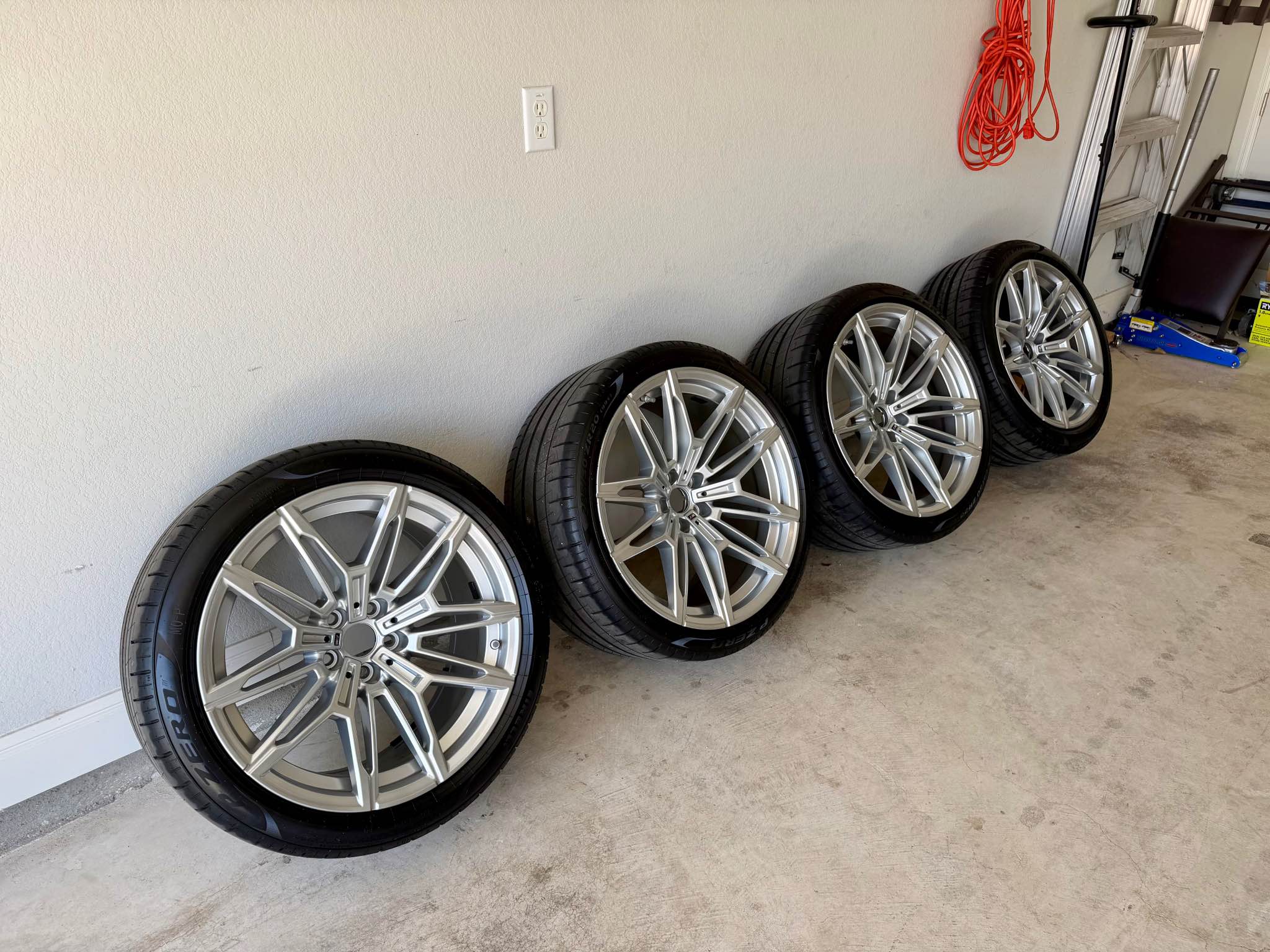 BMW 930M Wheels (w/Tires and TPMS) - Car Wheels, Tires & Parts ...