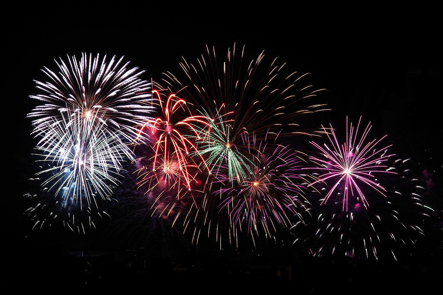 Feu D artifice 15 Aout Frejus Saint Raphael