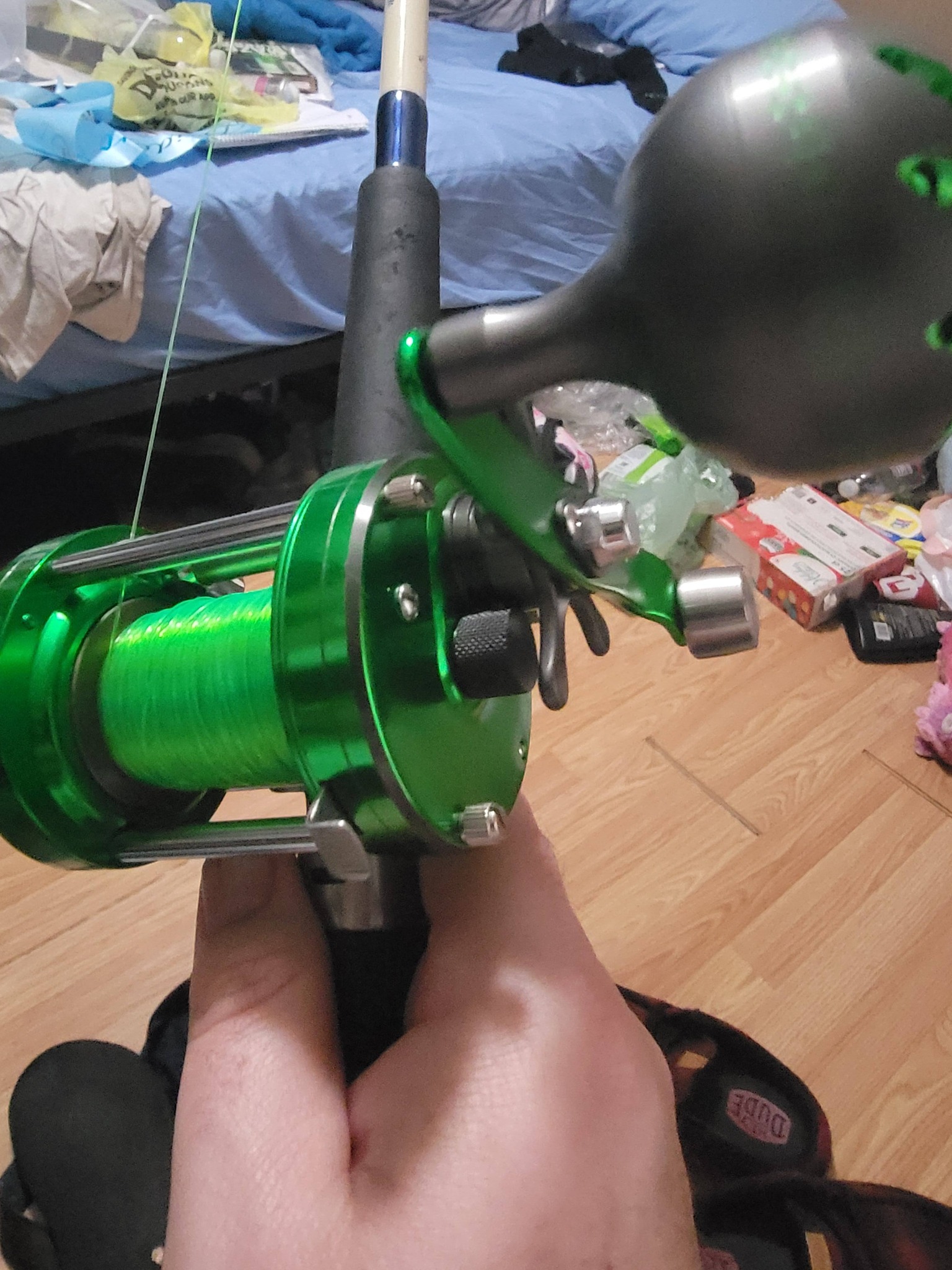 baitcaster reel with chip Shakespeare Agility Low Profile Fishing Reel, Left Hand whether you’re a master Lot 107 - ABU Pound Test:50lb Gear Ratio_5.0:1-5.9:1