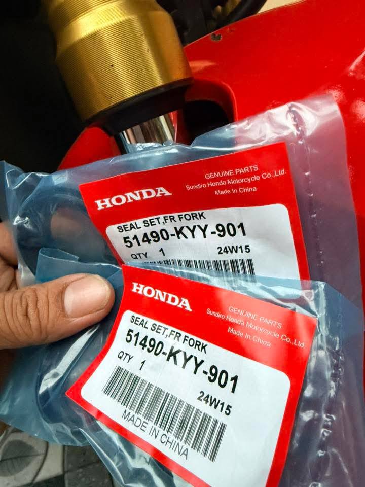 ダニエル Honda Zoomer oil seal and dust seal