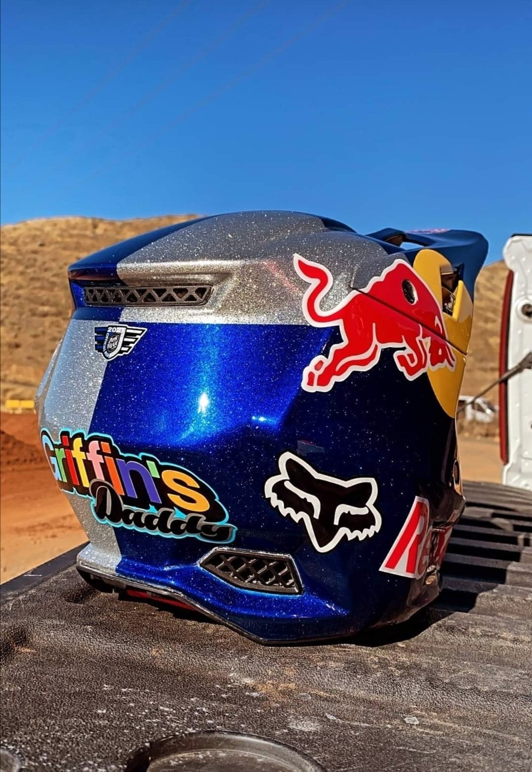 MX24 - Ken Roczen a personnalisé son casque pour son fils...