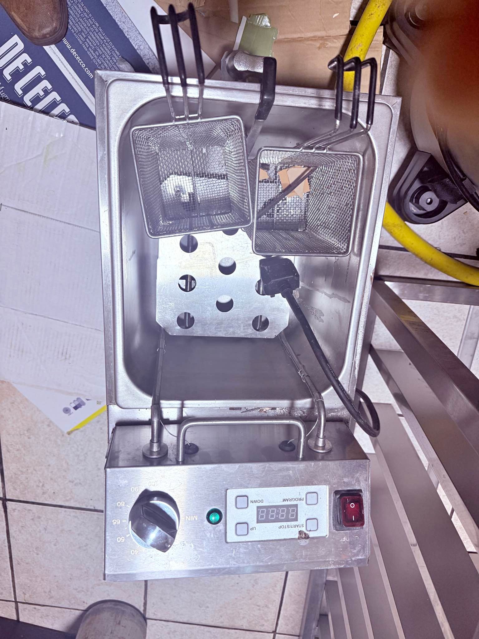 Meat & Potato Pie Press/Blocker Perfect for Commercial or Home Pie ...