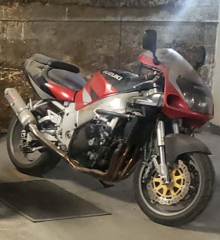 Scored a deal on a 1998 Suzuki GSXR 750 motorcycle