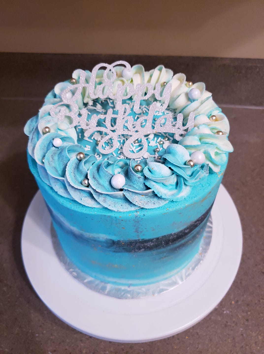 Totally Caked - Simple birthday cake 😁