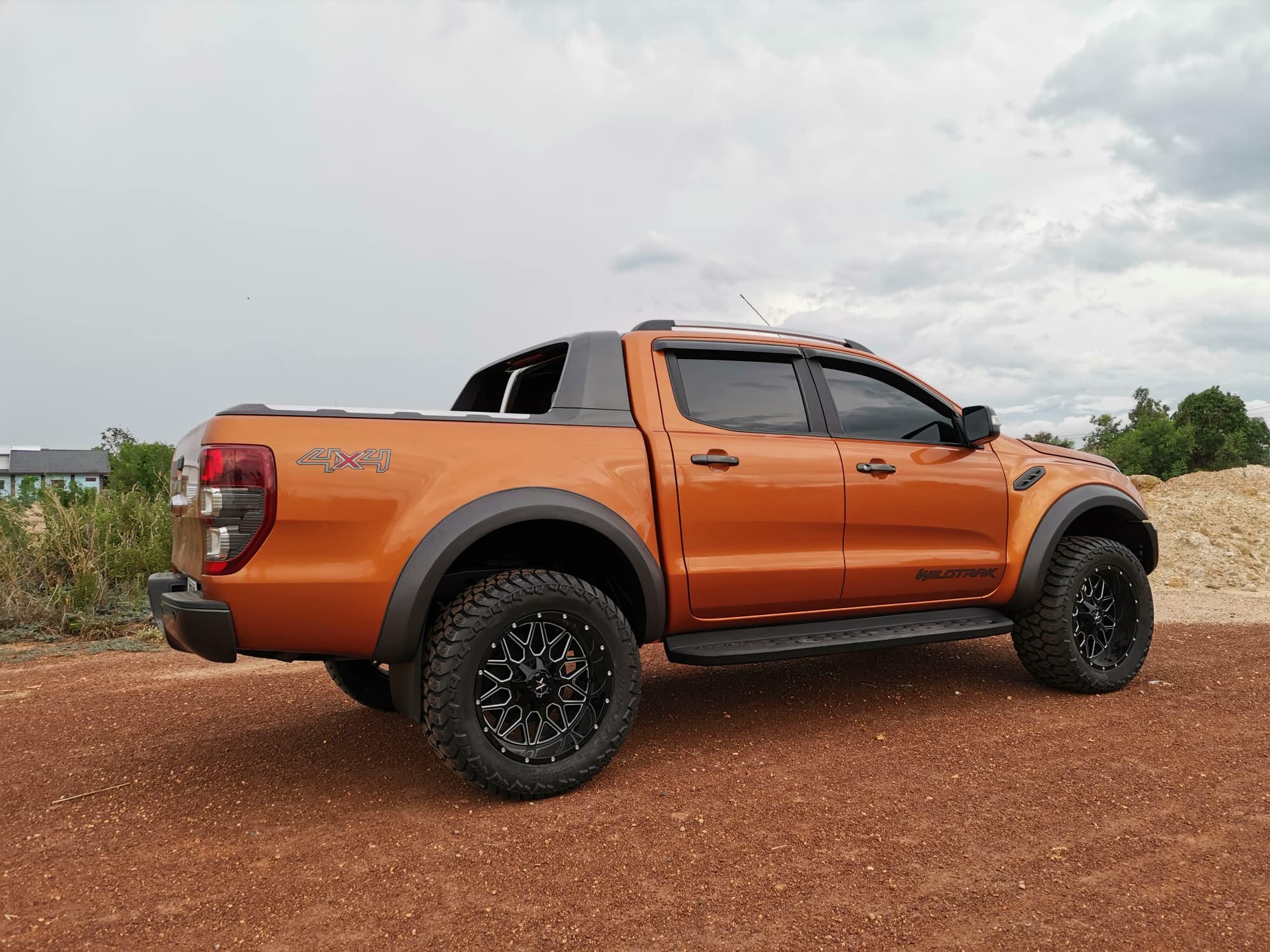 Ford Ranger ยก 2 ยาง305-55-20 ล้อขอบ 20... - Tonkla Autocross