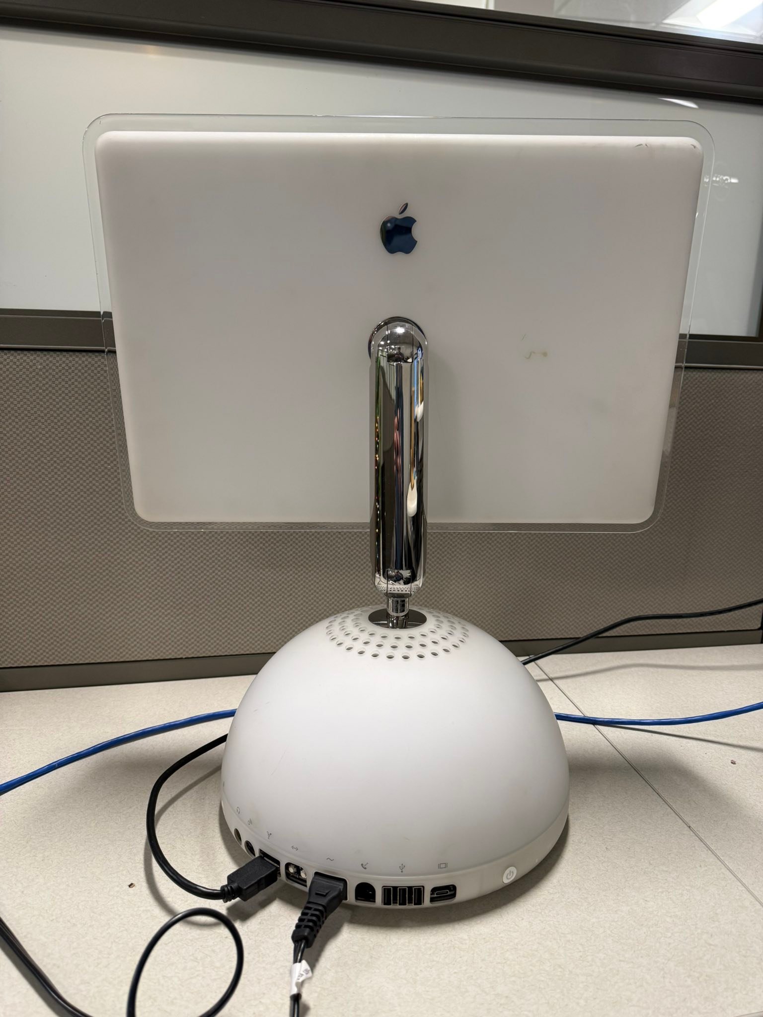 Any experience turning an iMac G4 into a second monitor?