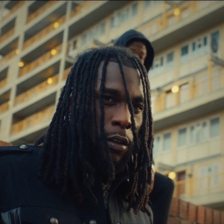 Bukihq Media - NEW VIDEO ALERT: WATCH BURNA BOY IN...