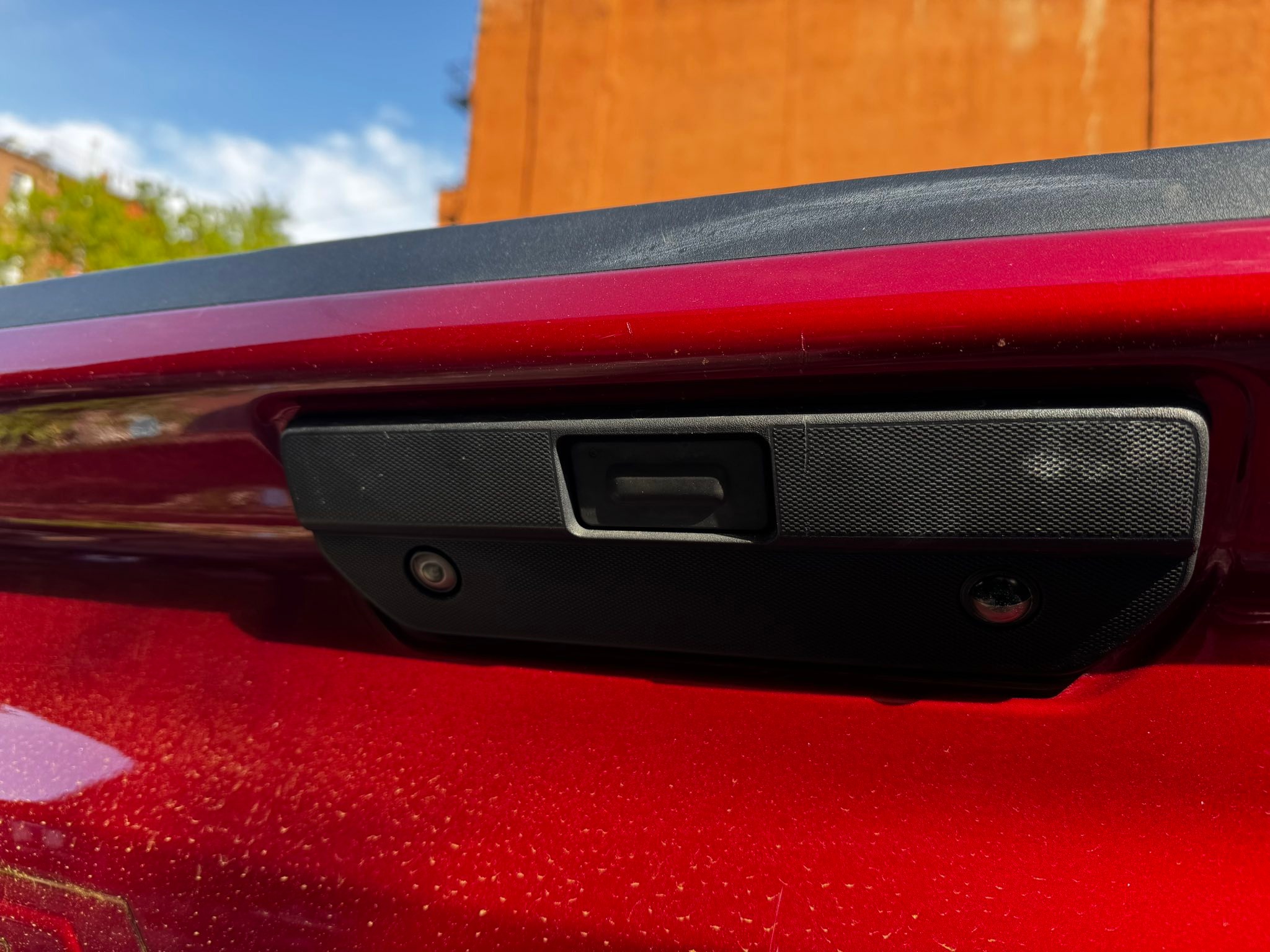 Chrome Tailgate Handle Bezel For 2007-13 Chevy Silverado & GMC – With Key & Camera Hole, Evan-Fischer