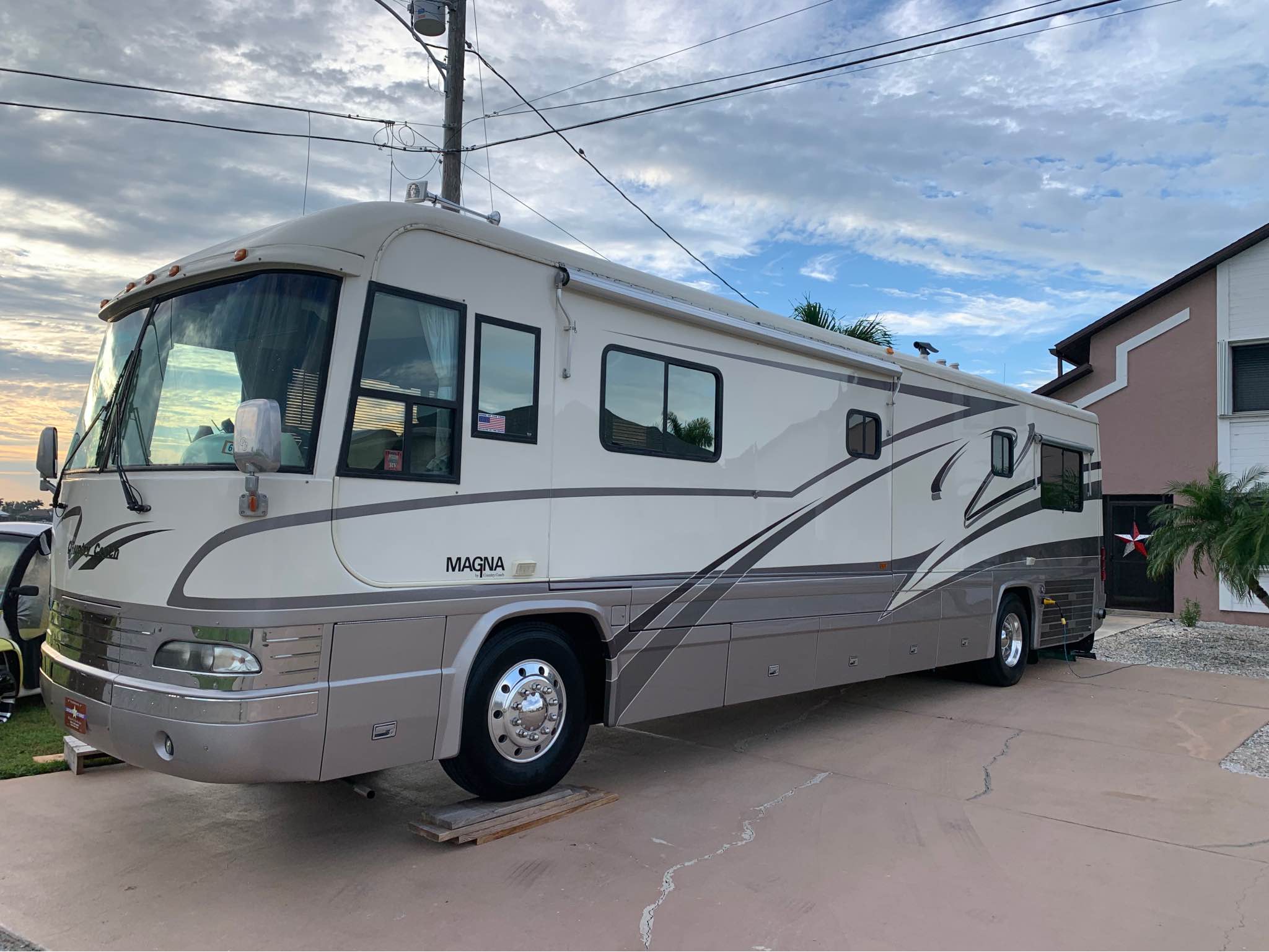 1999 Country Coach magna - RVs & Campers - Cape Coral, Florida ...
