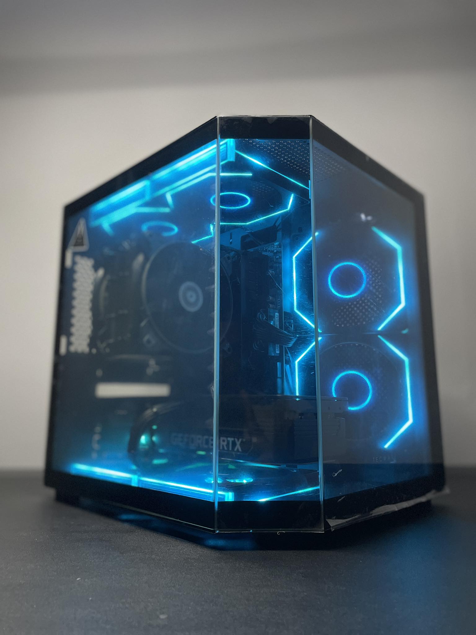 Fullset PC Spesifikasi - Procesor : intel i5-6500 - Ram : 16 GB 