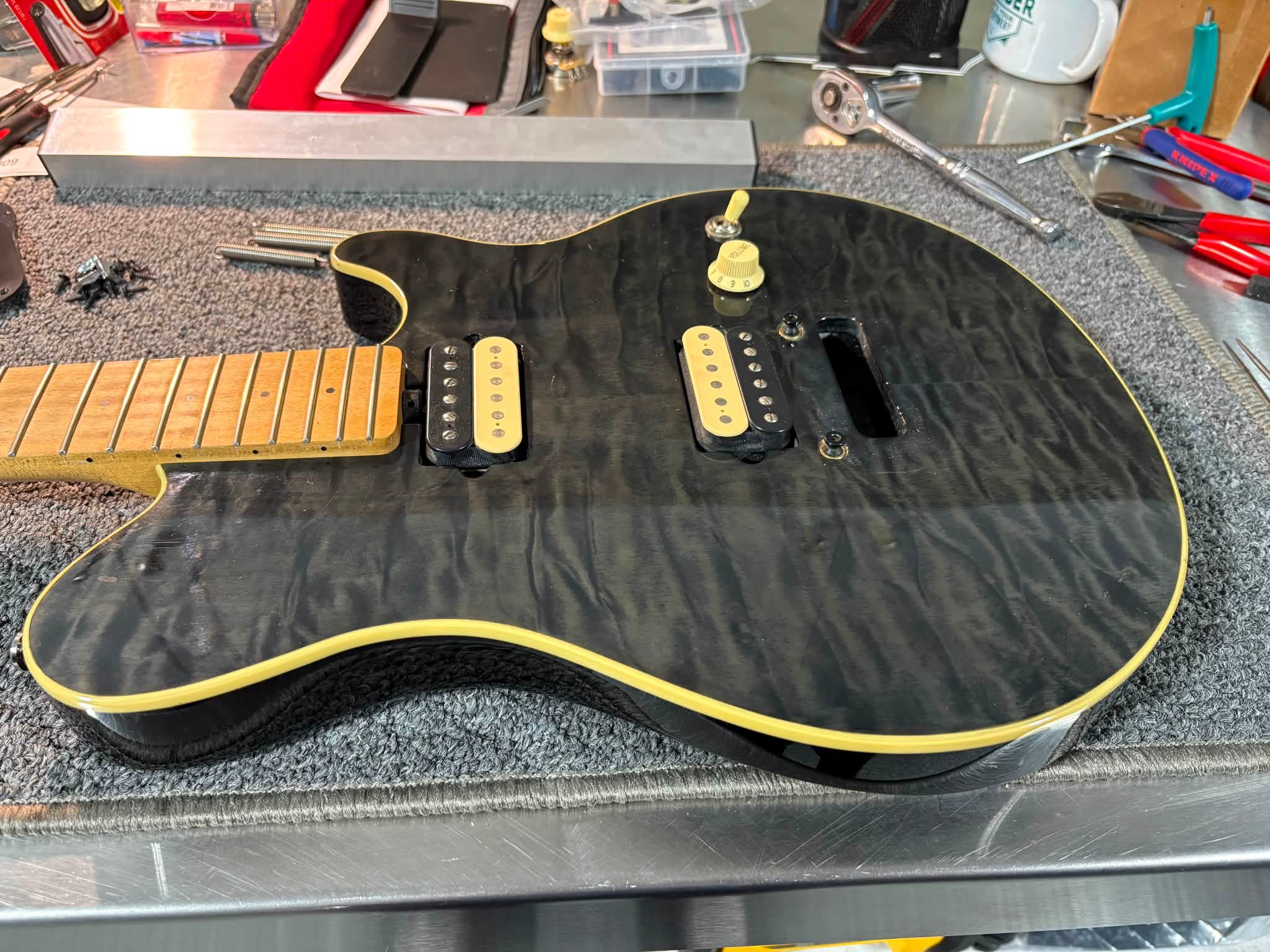 Sterling by Musicman AX40D ギター EVHカスタム EBMM Sterling AX40D upgrade with USA Dimarzio Axis pickups and