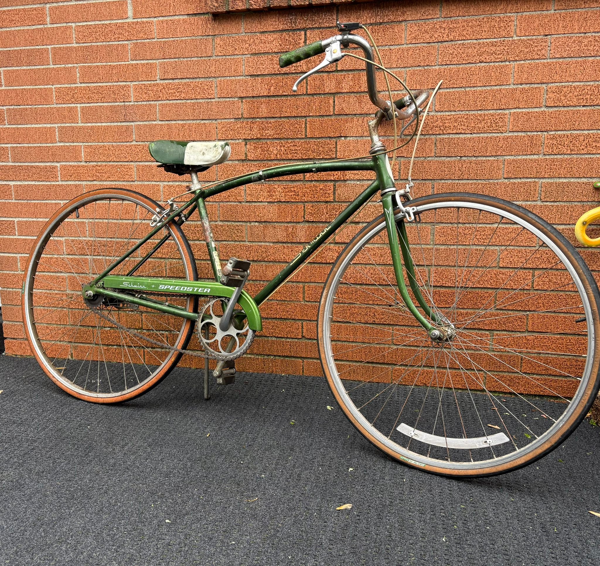 What year is my Schwinn three speed speedster?