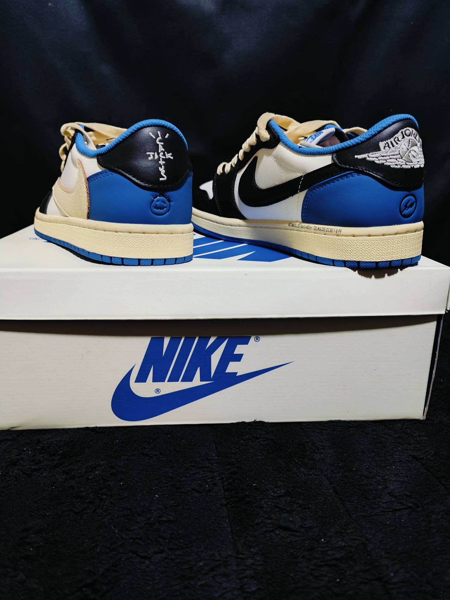 Jordan 1 low travis scott fragment 26cm