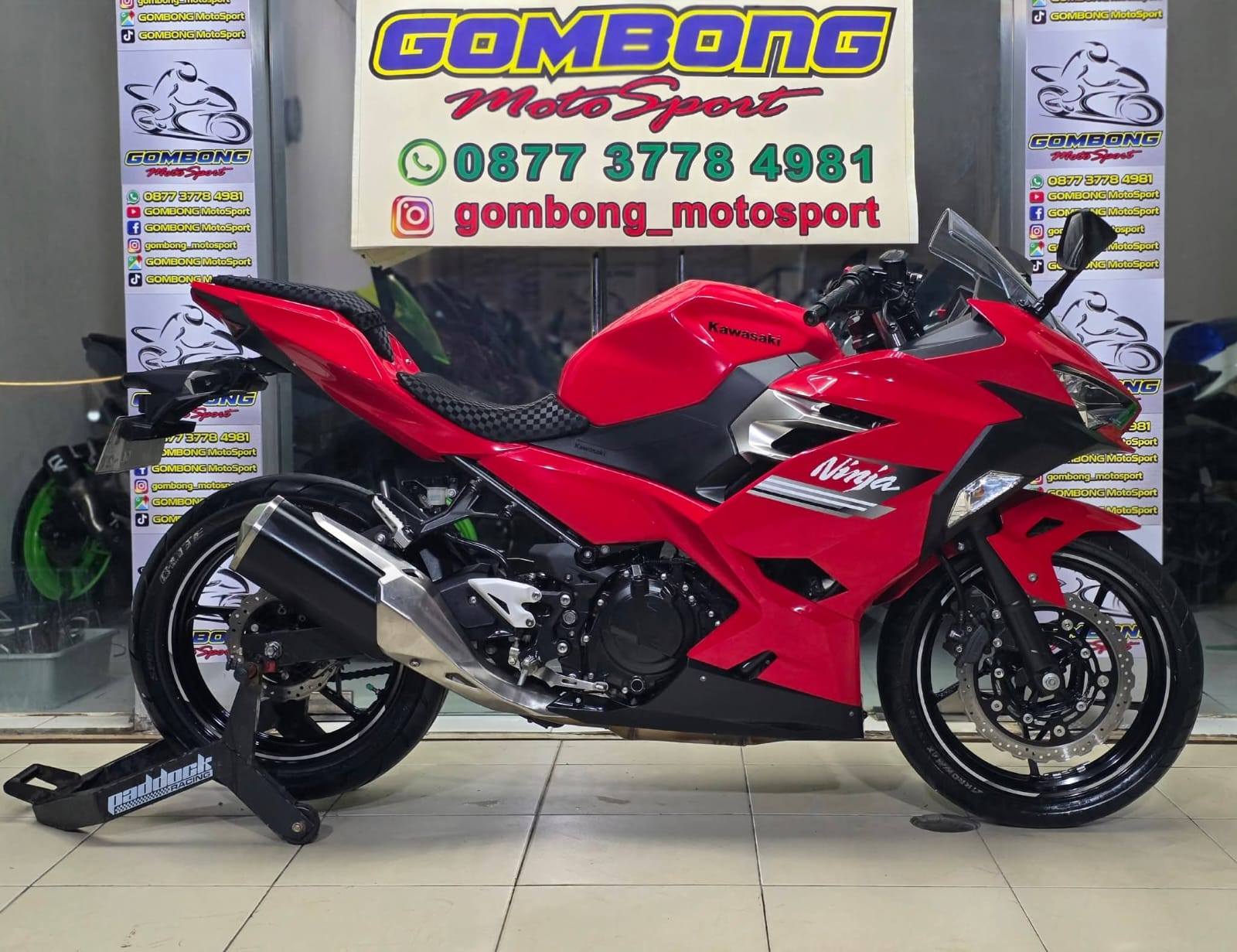 Kawasaki Ninja 250 FI ABS SE 2014 dijual di Jakarta Barat Rp 19,8 juta