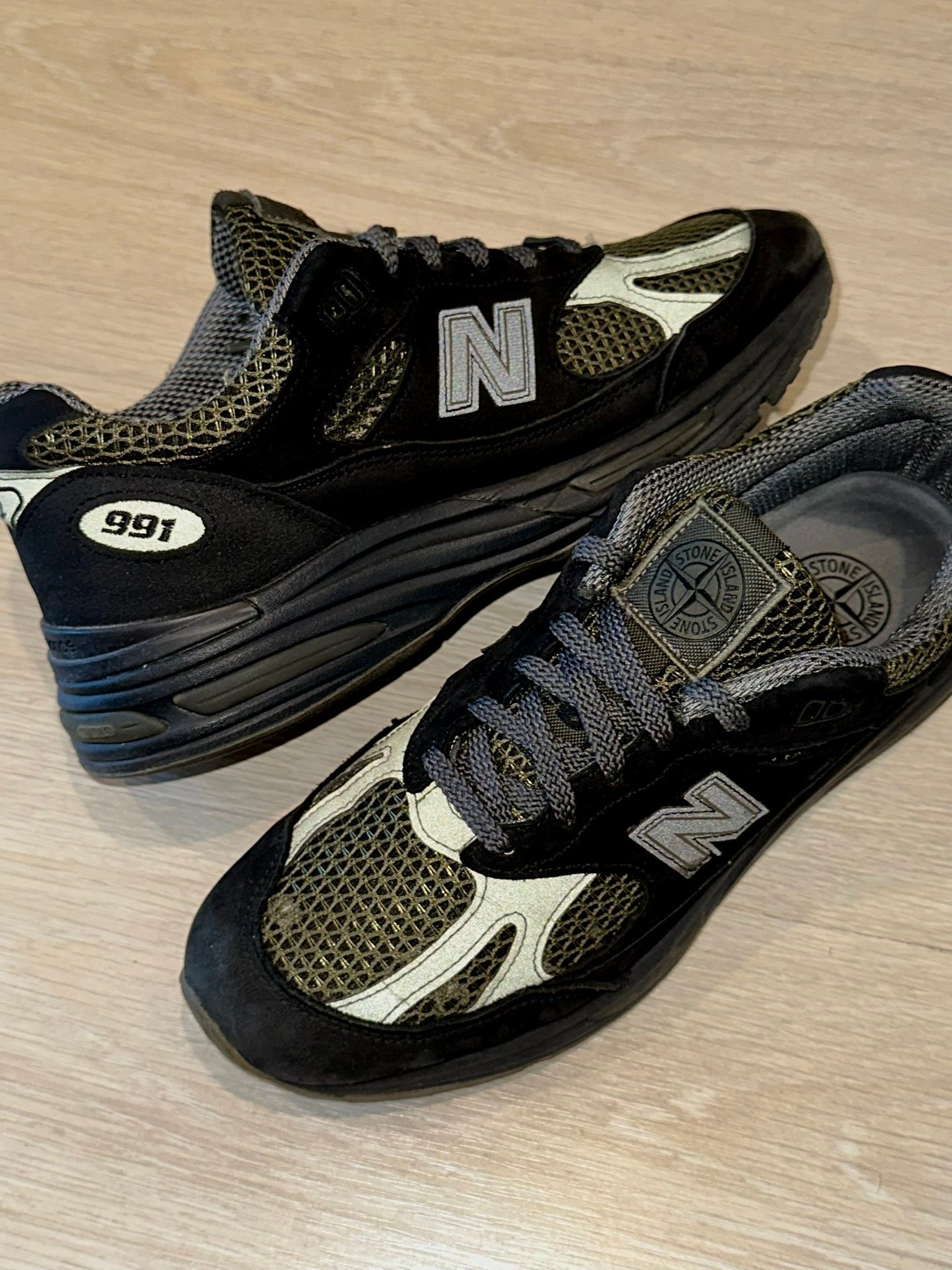 Stone Island x New Balance 991v2