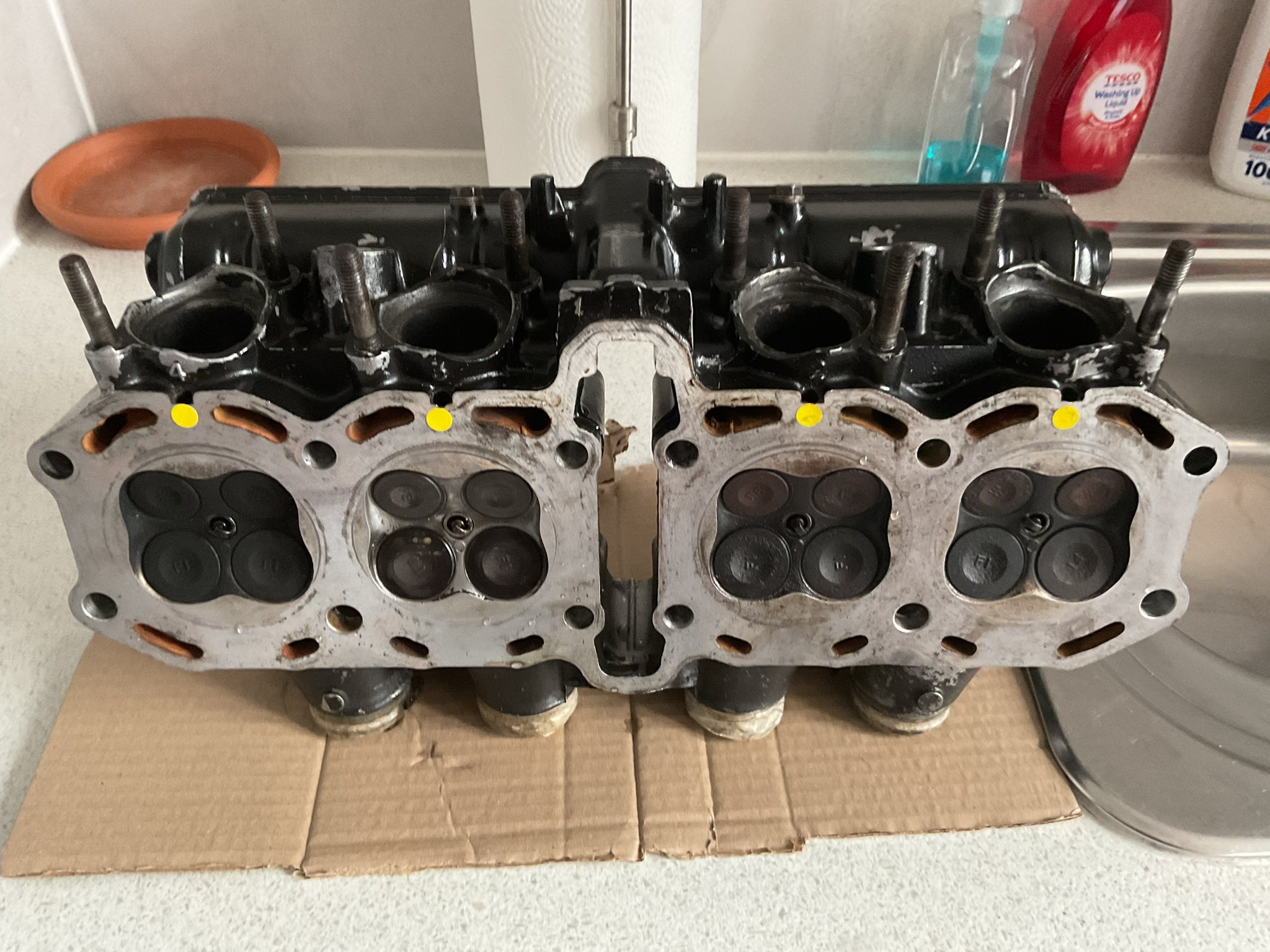 Kawasaki ZX4RR oil leak issue and valve cover gasket repair