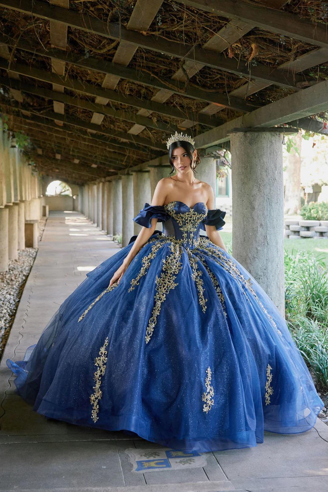 navy blue and gold sweet 16 dresses quinceanera items for sale in Houston, TX bridal+outfit