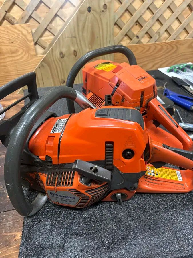 What are the differences between Mark 1 and Mark 2 562 chainsaws?