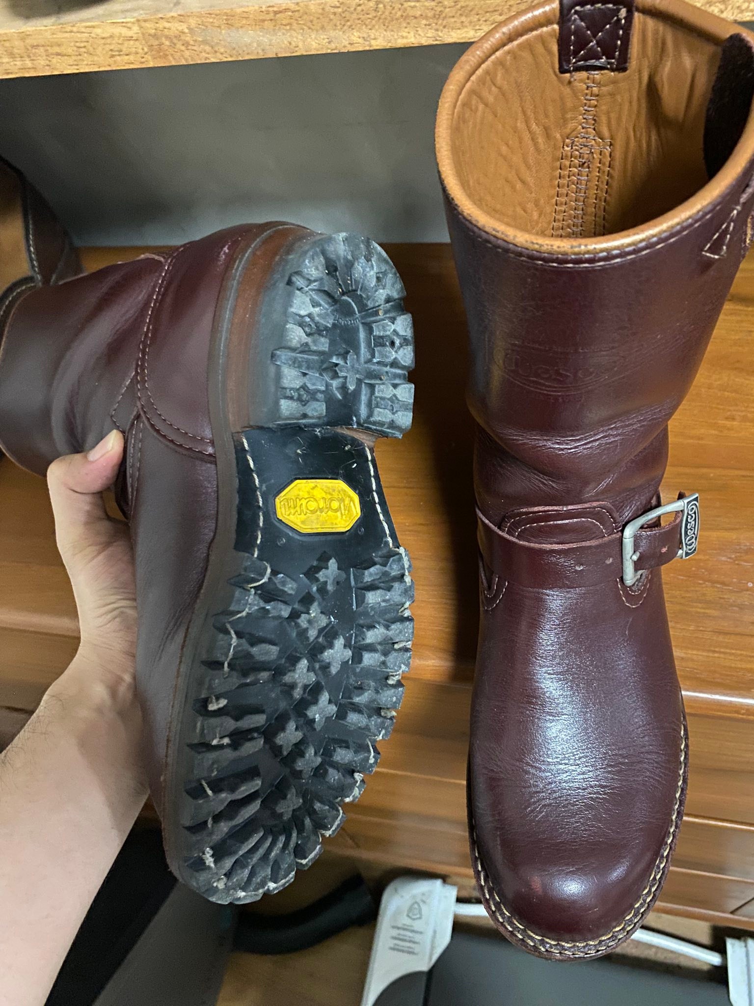 ซื้อ-ขาย wesco boots white